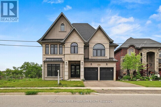 74 Bond Crescent in Richmond Hill, ON - Building Photo - Building Photo