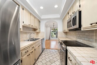 11965 Gorham Ave in Los Angeles, CA - Building Photo - Building Photo