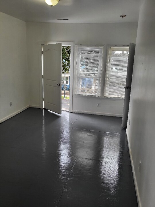 257 Whitney Pl in Buffalo, NY - Building Photo