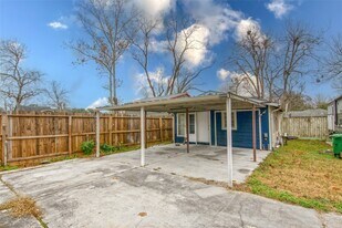 2505 Deutser St in Houston, TX - Building Photo