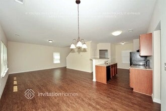 4101 Oak Field Dr in Loganville, GA - Foto de edificio - Building Photo