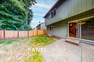 4612 Kapalea Way SE in Lacey, WA - Building Photo - Building Photo