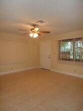 2724 SW 46th St in Fort Lauderdale, FL - Building Photo - Building Photo
