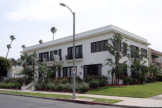 3518 12th St in Los Angeles, CA - Foto de edificio - Building Photo