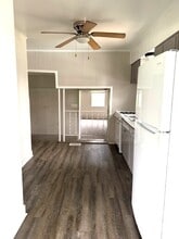 707 Green Ridge Ave in Earlville, IL - Building Photo - Building Photo