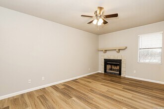 7802 Richard Frank Way in San Antonio, TX - Building Photo - Building Photo