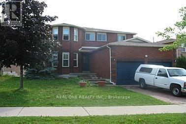 115 Yorkland St in Richmond Hill, ON - Building Photo