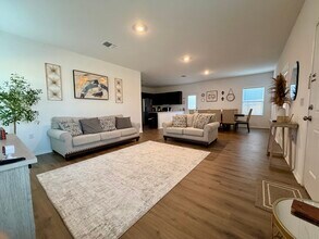 2821 Dezmond Diamond Ct in Pflugerville, TX - Building Photo - Building Photo