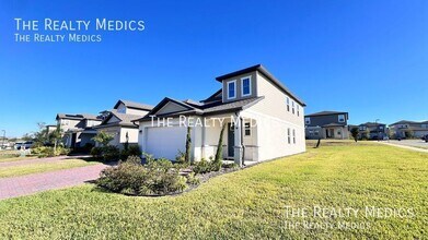2272 Mystic Maze Ln in Minneola, FL - Building Photo - Building Photo