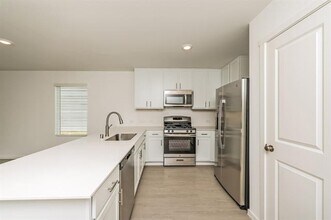 2705 Mistwood Dr in Fort Worth, TX - Building Photo - Building Photo