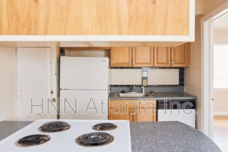 1082 Briarcliff Rd NE in Atlanta, GA - Building Photo - Building Photo