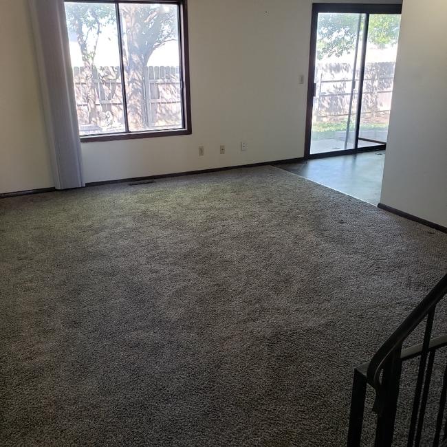 2313 S White Oak Dr in Wichita, KS - Building Photo - Building Photo