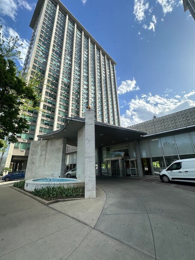 property at 3600 N Lake Shore Dr
