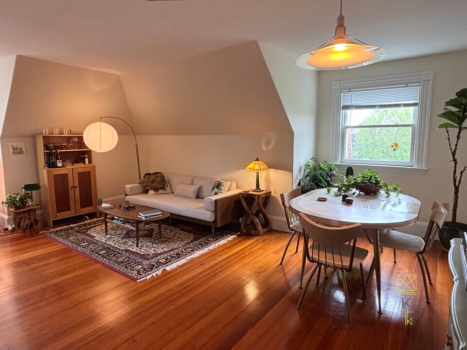106 Francis St in Brookline, MA - Building Photo