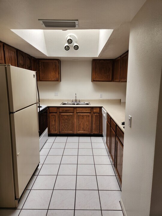 14404 N 57th Dr in Glendale, AZ - Building Photo