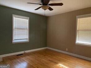 202 Academy St in Byron, GA - Building Photo - Building Photo