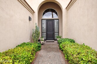 11923 E Terra Dr in Scottsdale, AZ - Building Photo - Building Photo