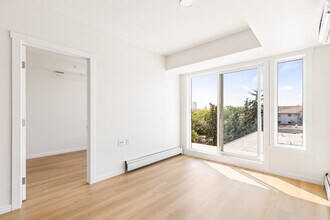 10830-10114 114 St NW in Edmonton, AB - Building Photo - Building Photo