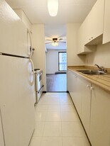 1653 Ouellette Ave in Windsor, ON - Building Photo