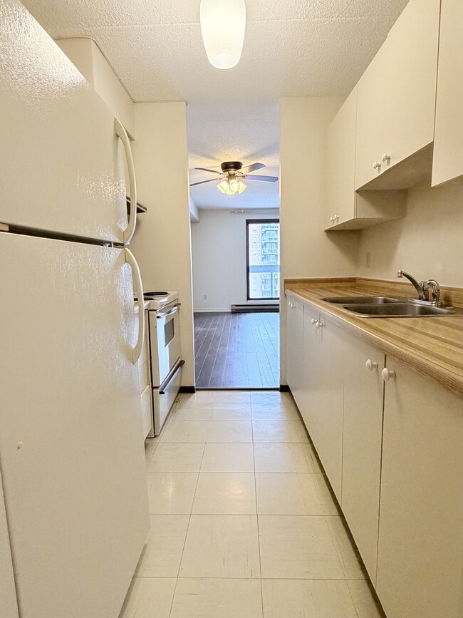 property at 1653 Ouellette Ave