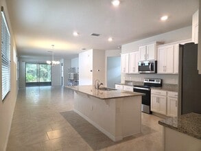 17430 Blazing Star Cir in Clermont, FL - Building Photo - Building Photo