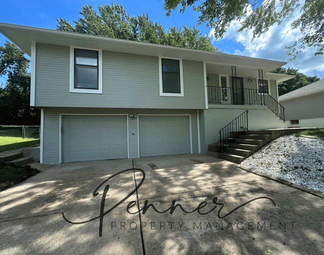 property at 2701 S Coachman Dr