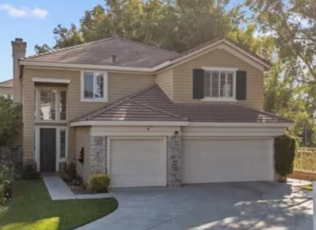 property at 23536 Summerglen Pl