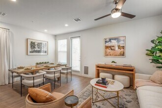 3901 James Pitts Dr in McKinney, TX - Foto de edificio - Building Photo