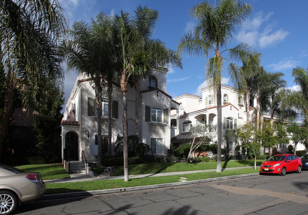 Casa Valencia in San Diego, CA - Foto de edificio