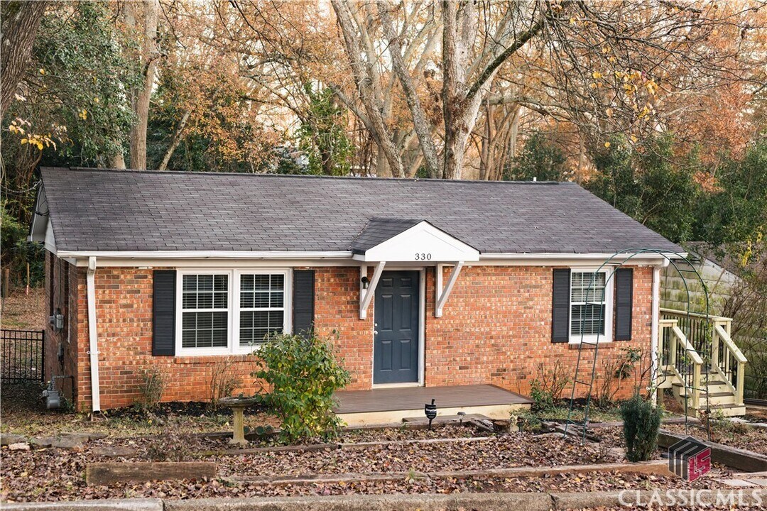 330 Willow Run in Athens, GA - Foto de edificio