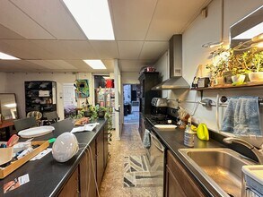 3607 N Damen Ave, Unit 1R in Chicago, IL - Foto de edificio - Building Photo