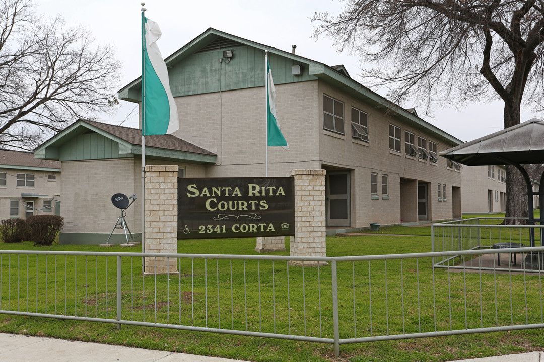 Santa Rita Apartments in Austin, TX - Building Photo