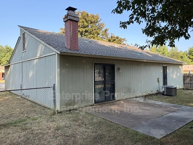 4932 Shelter Cove in Memphis, TN - Building Photo - Building Photo
