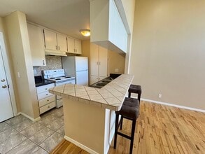 808 Coriander Dr in Torrance, CA - Foto de edificio - Building Photo