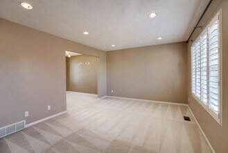 14704 Ruggles St in Omaha, NE - Building Photo - Building Photo