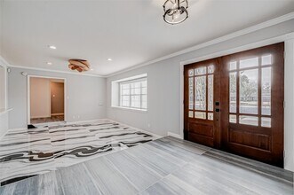 8002 Richmond Ave. in Houston, TX - Building Photo - Building Photo