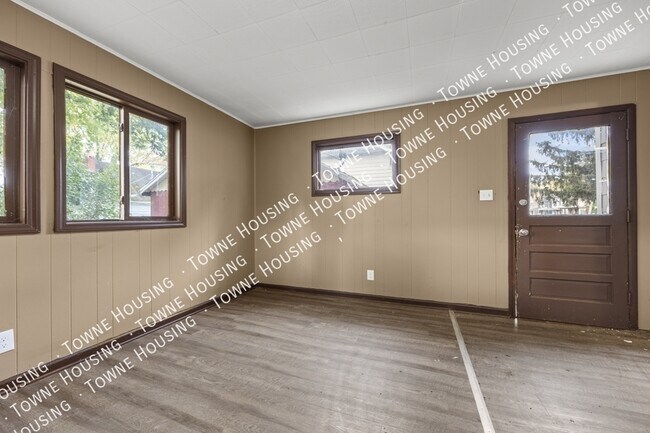 1361 North Ave in Niagara Falls, NY - Building Photo - Building Photo