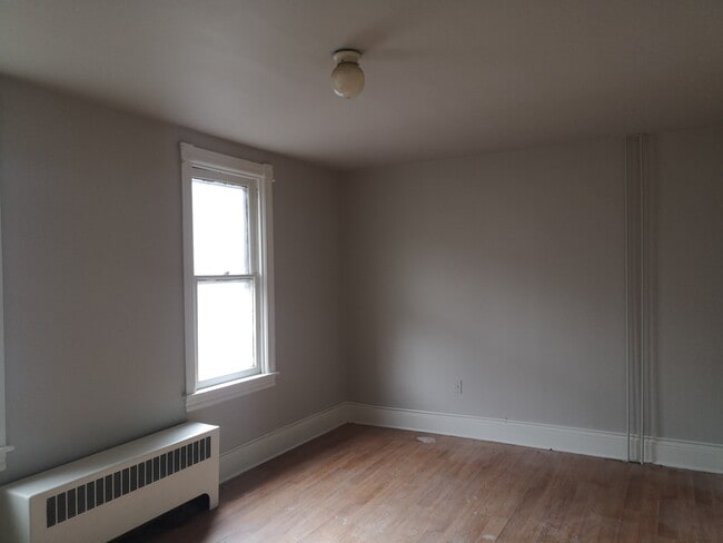 517 E Morton St in Bethlehem, PA - Building Photo - Building Photo