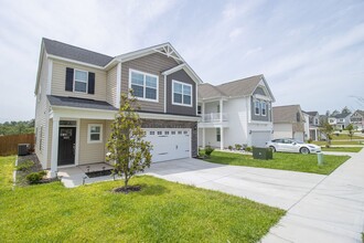 1025 Ashcroft Cir in Columbia, SC - Building Photo - Building Photo