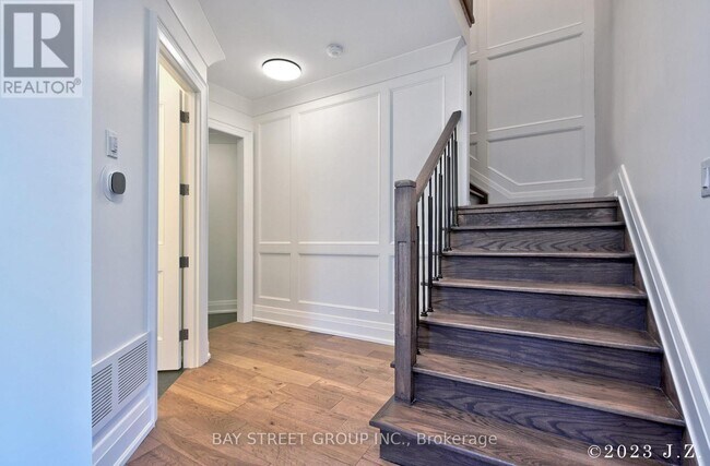 60 Emmett Ave in Toronto, ON - Building Photo - Building Photo