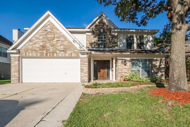 property at 19019 Oakway Dr
