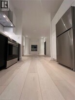 30 Cannon St W in Hamilton, ON - Building Photo