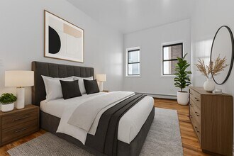 220 W Houston St in New York, NY - Building Photo - Building Photo