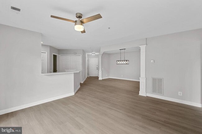 21850 Locomotive Terrace in Sterling, VA - Building Photo - Building Photo