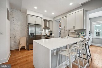 522 F St NE in Washington, DC - Building Photo - Building Photo