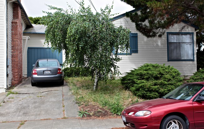 4004 Beresford St in San Mateo, CA - Foto de edificio - Building Photo