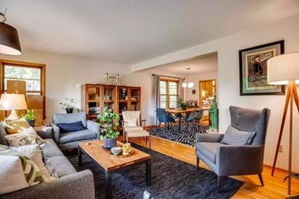 2123 Franklin Ave SE, Unit 1 in Minneapolis, MN - Building Photo - Building Photo