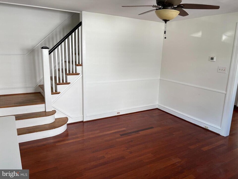 2814 St Marys Rd in Ardmore, PA - Building Photo