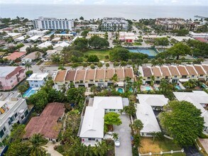 4512 Sea Grape Dr in Lauderdale-by-the-Sea, FL - Building Photo - Building Photo