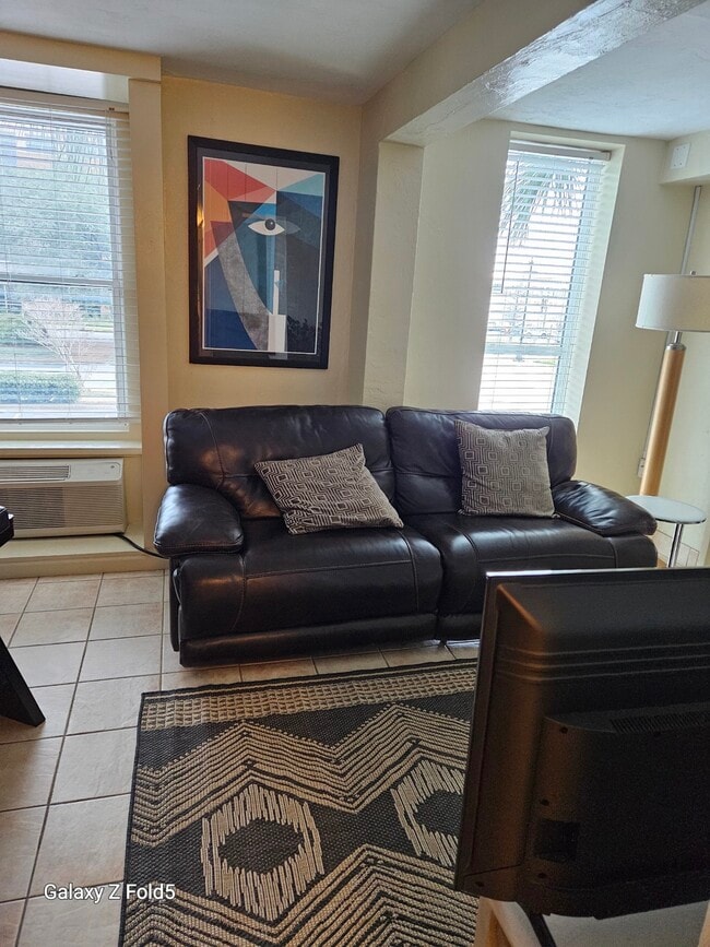 property at 224 E Garden St